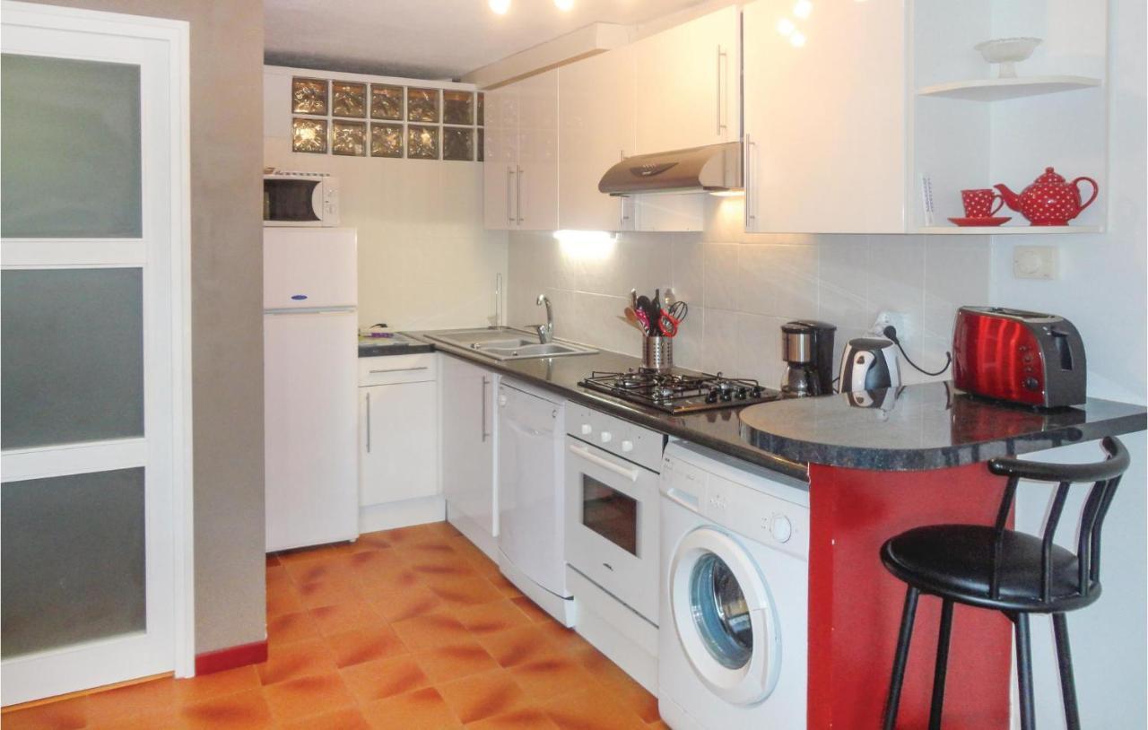 Stunning Apartment In Pignan With Kitchen المظهر الخارجي الصورة